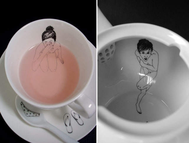 Perdone pero hay una chica desnuda en mi taza de té