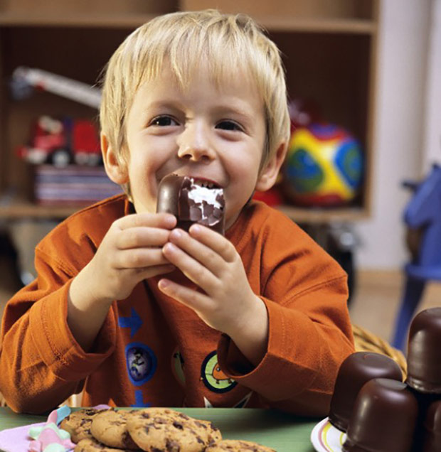 No, el gobierno no ha prohibido los dulces para niños